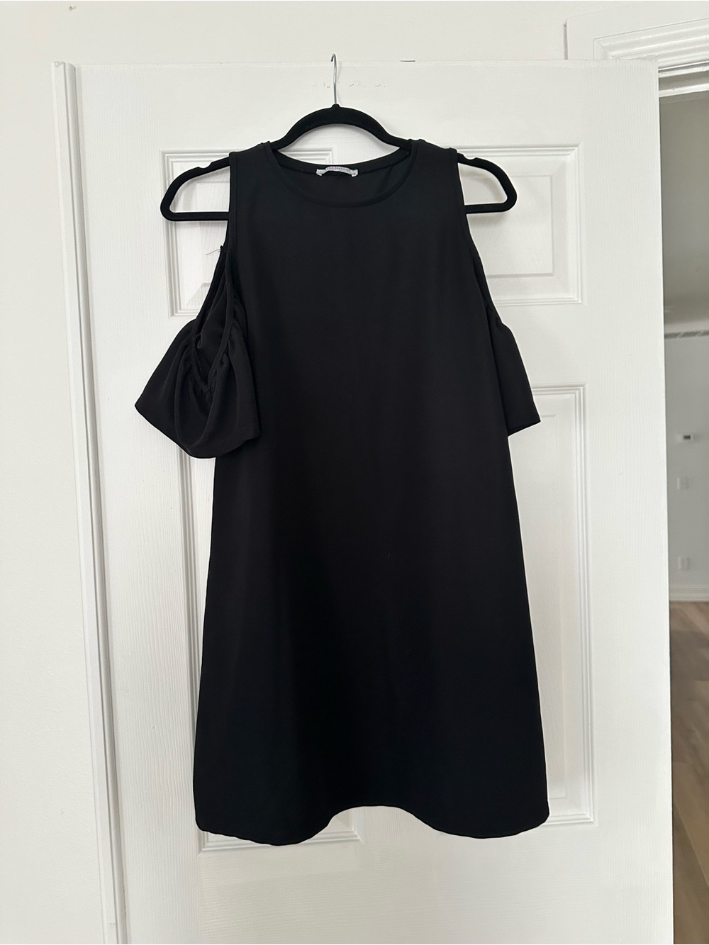 Zara Black Cold-Shoulder Shift Dress